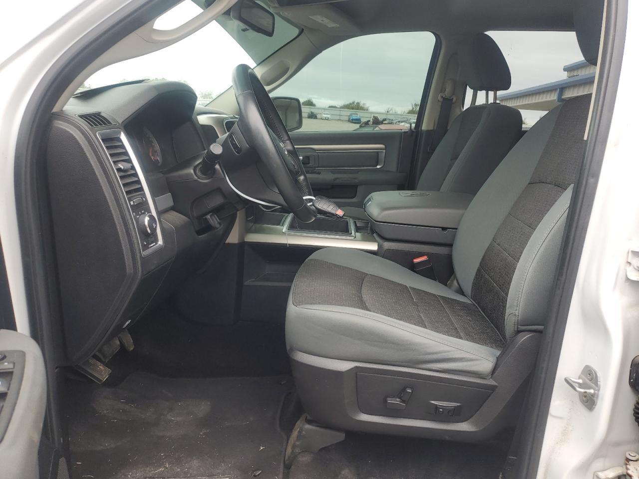 2014 RAM 1500 SLT - Image 7