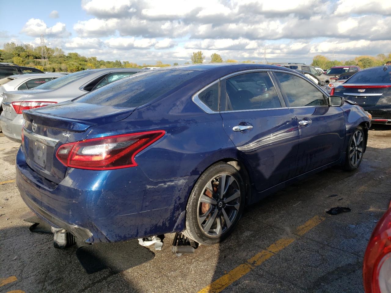 2017 NISSAN ALTIMA 2.5 - Фото 3