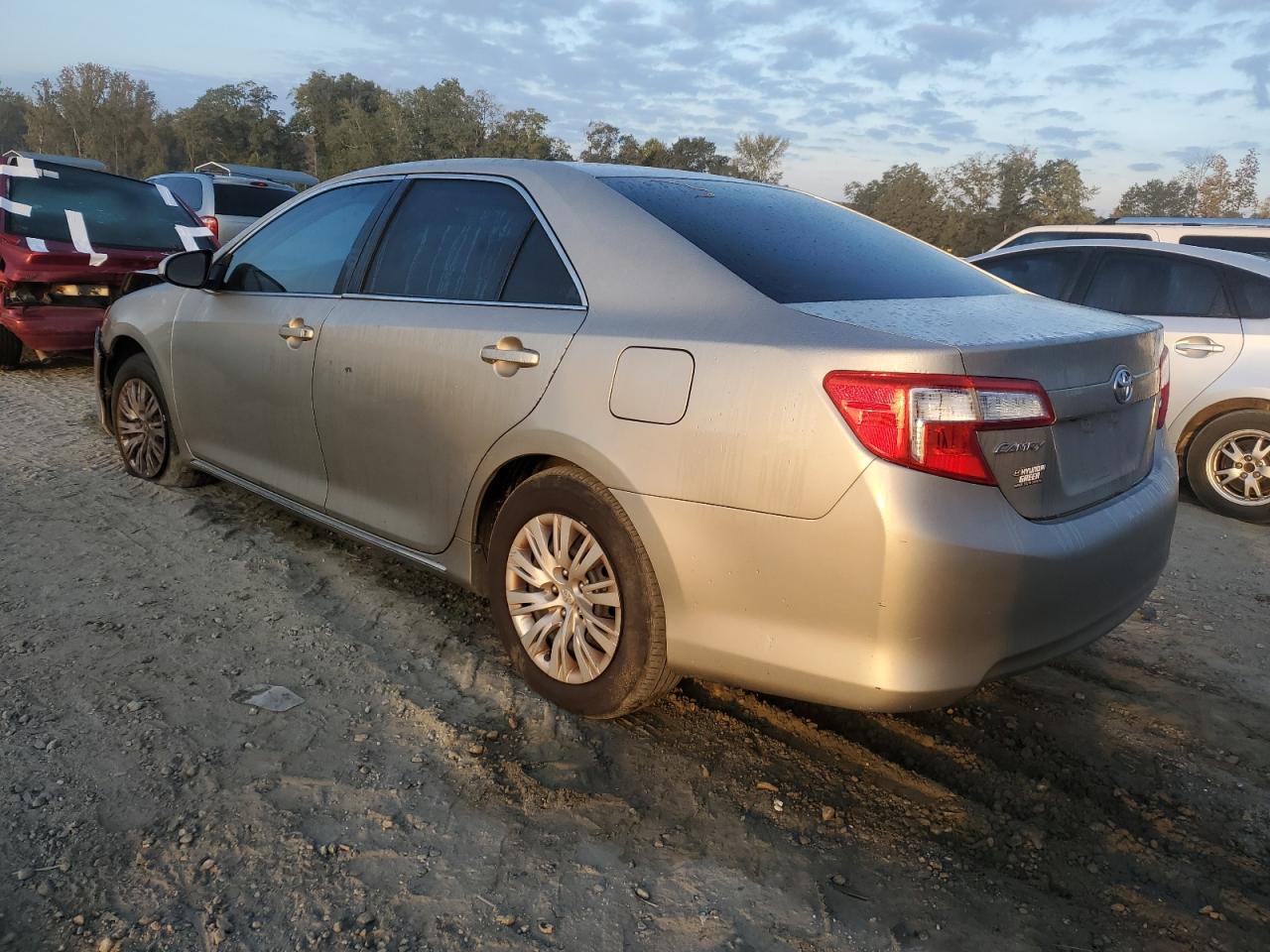 2014 TOYOTA CAMRY L - Image 2