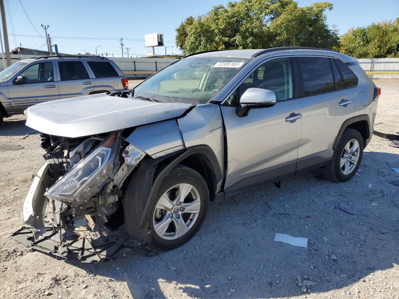 2020 TOYOTA RAV4 XLE car image