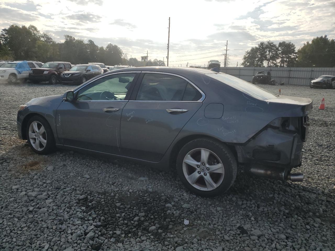 2010 ACURA TSX - Image 2