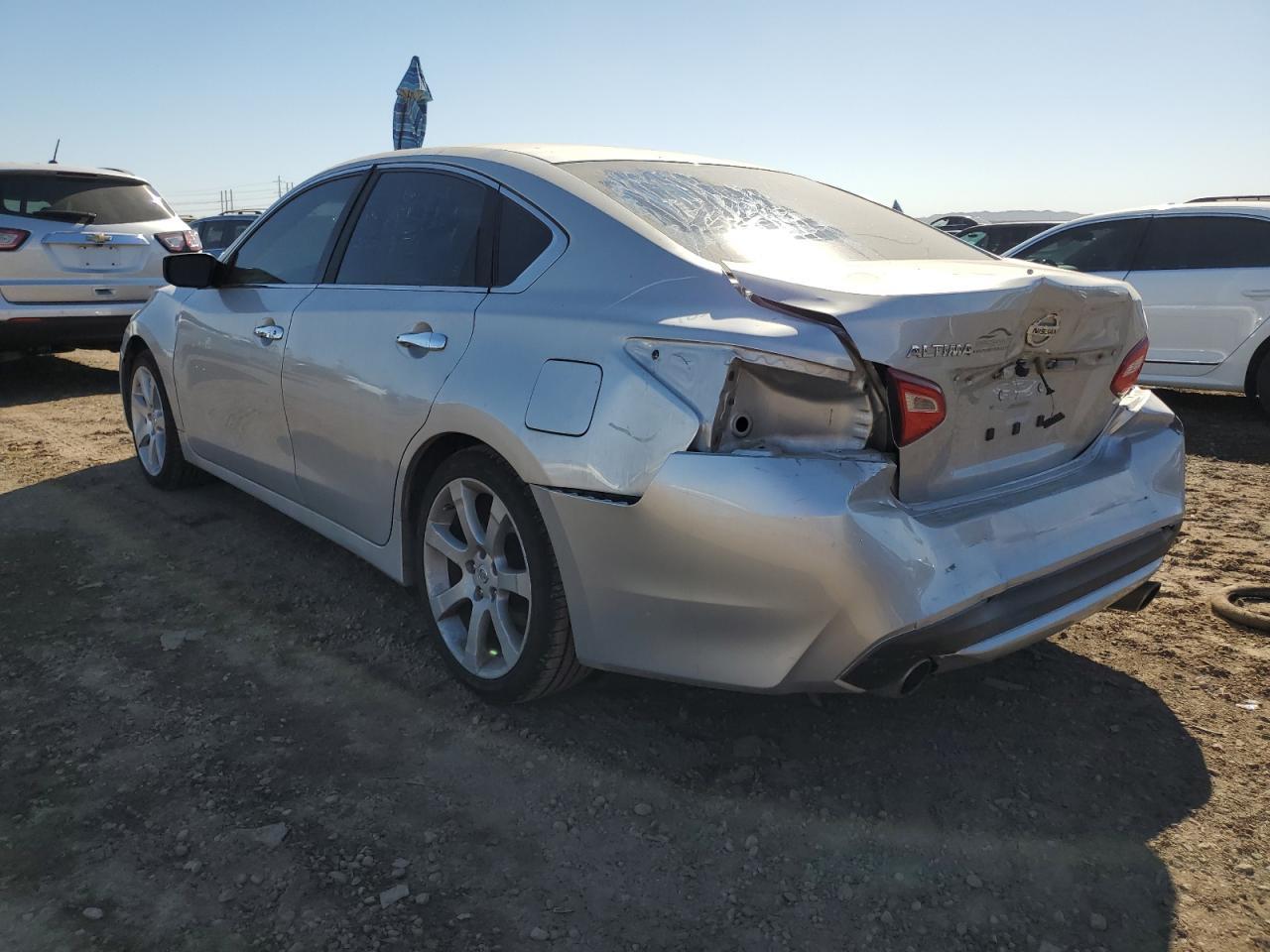 2016 NISSAN ALTIMA 2.5 - Фото 2