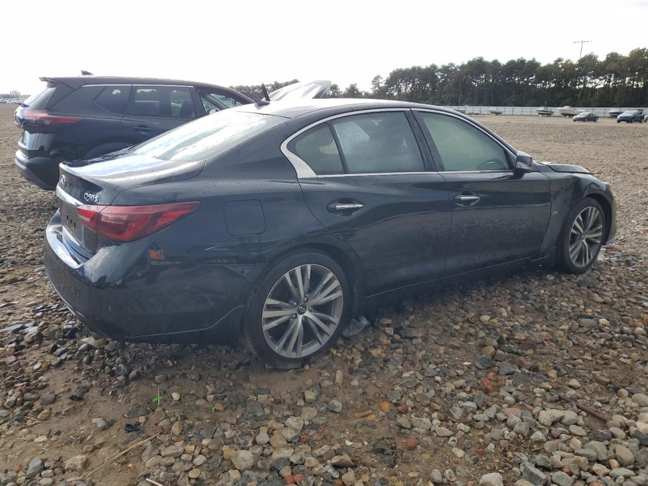 2018 INFINITI Q50 LUXE - Image 3