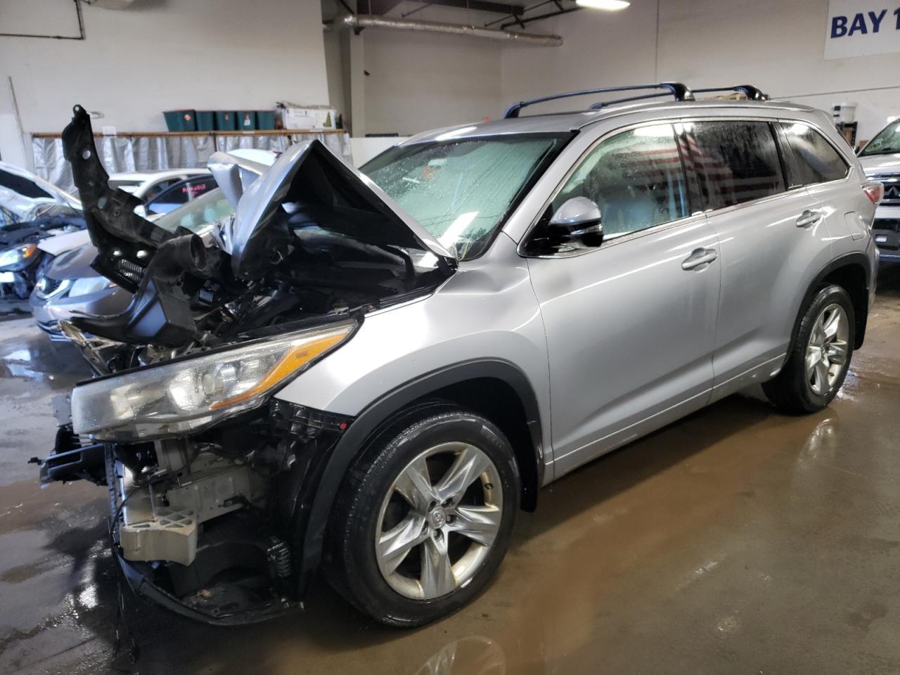 2015 TOYOTA HIGHLANDER