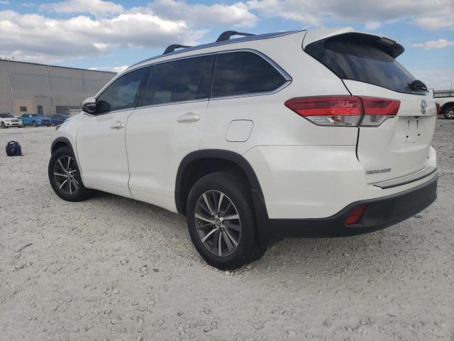2018 Toyota Highlander Se - Фото 2