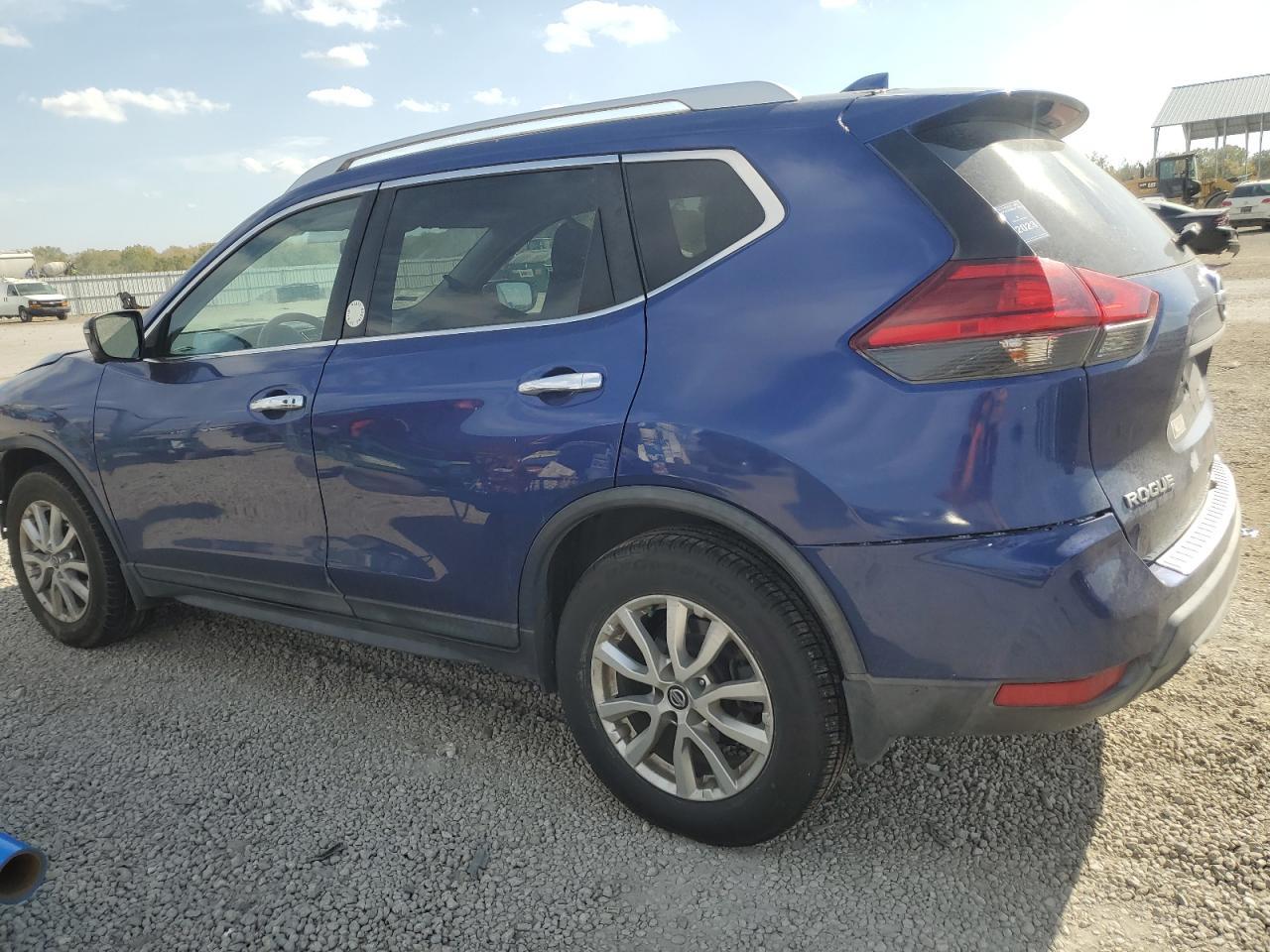 2017 NISSAN ROGUE S - Фото 2