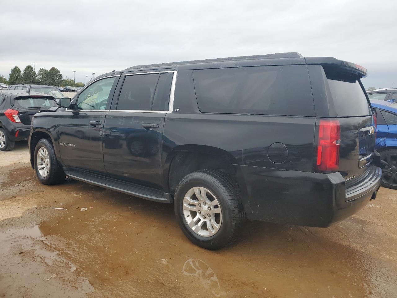 2017 CHEVROLET SUBURBAN K - Фото 2