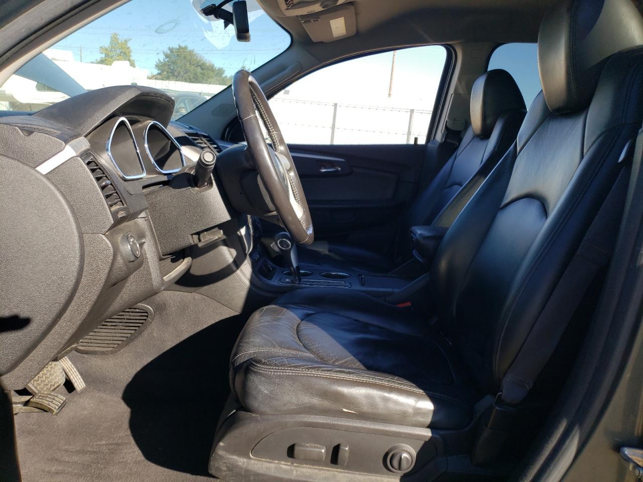 2011 CHEVROLET TRAVERSE L - Фото 7