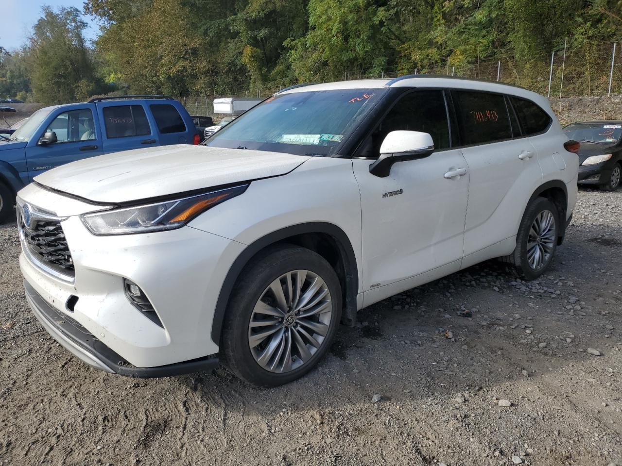 2021 TOYOTA HIGHLANDER car image