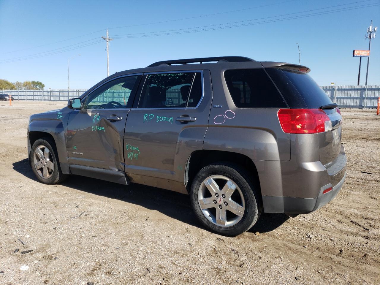 2012 GMC TERRAIN SL - Фото 2