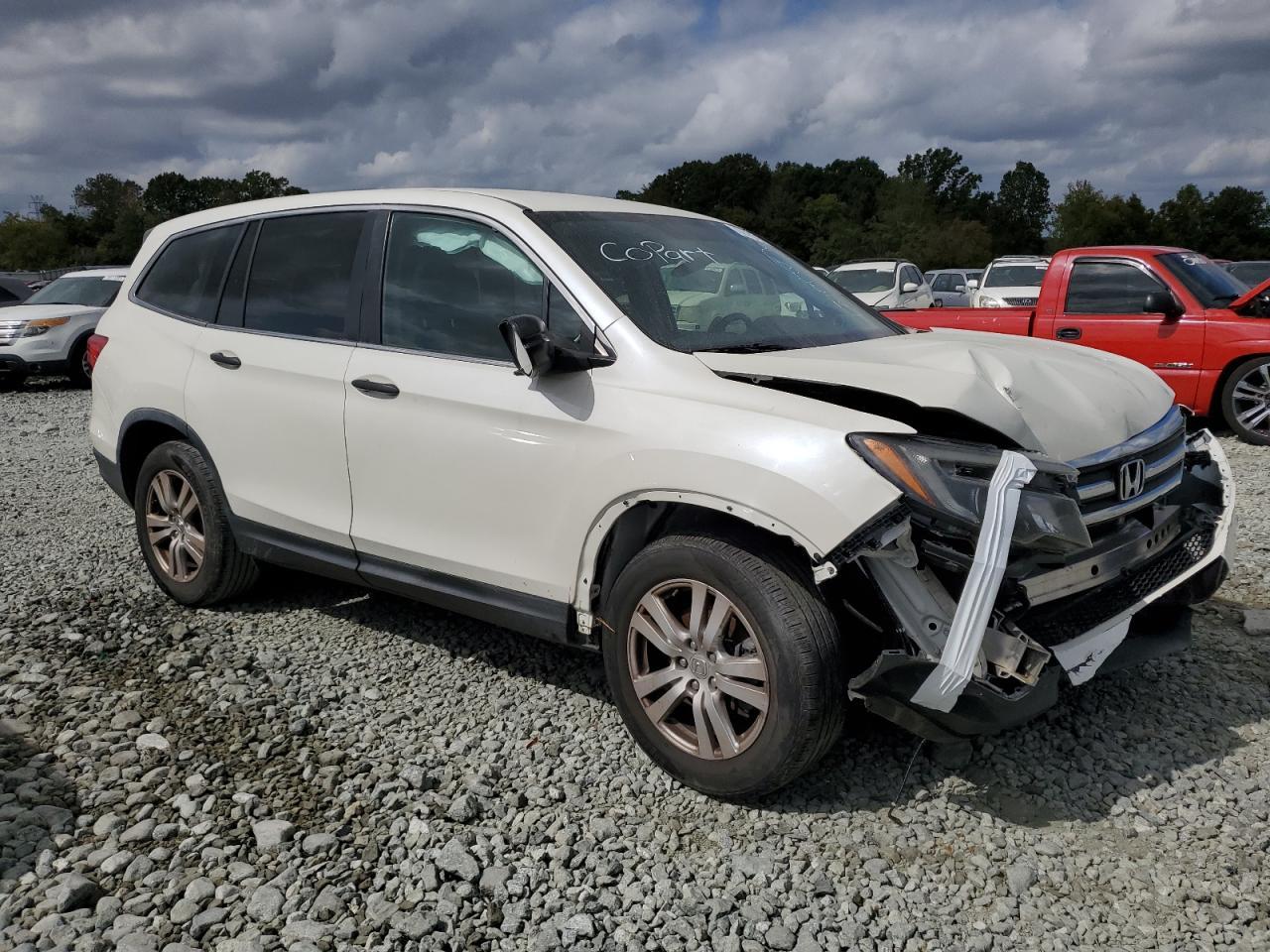 2017 HONDA PILOT LX - Image 4