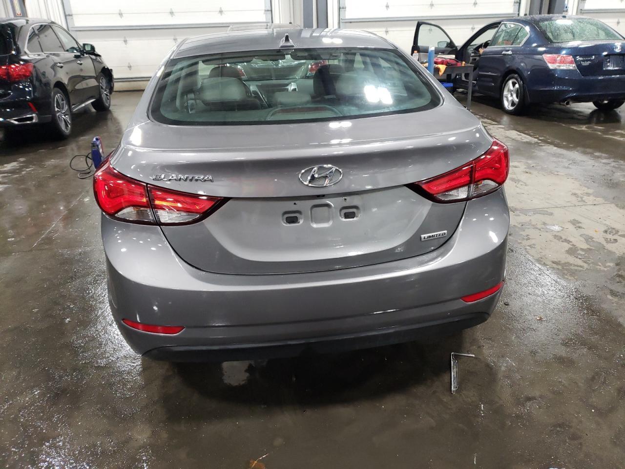 2014 HYUNDAI ELANTRA SE - Image 6