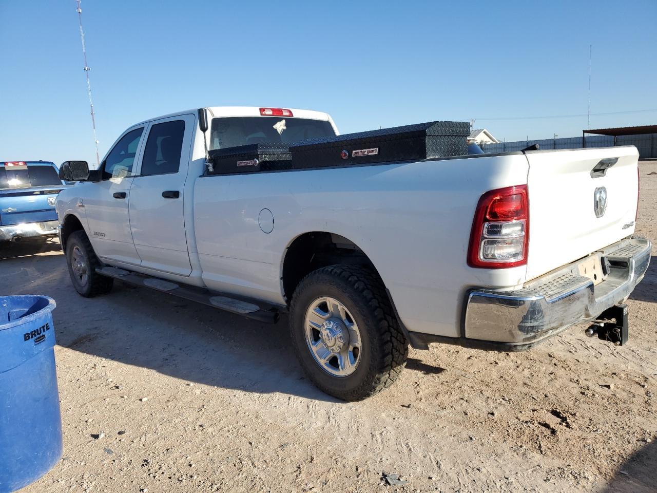 2022 RAM 2500 TRADE - Image 2