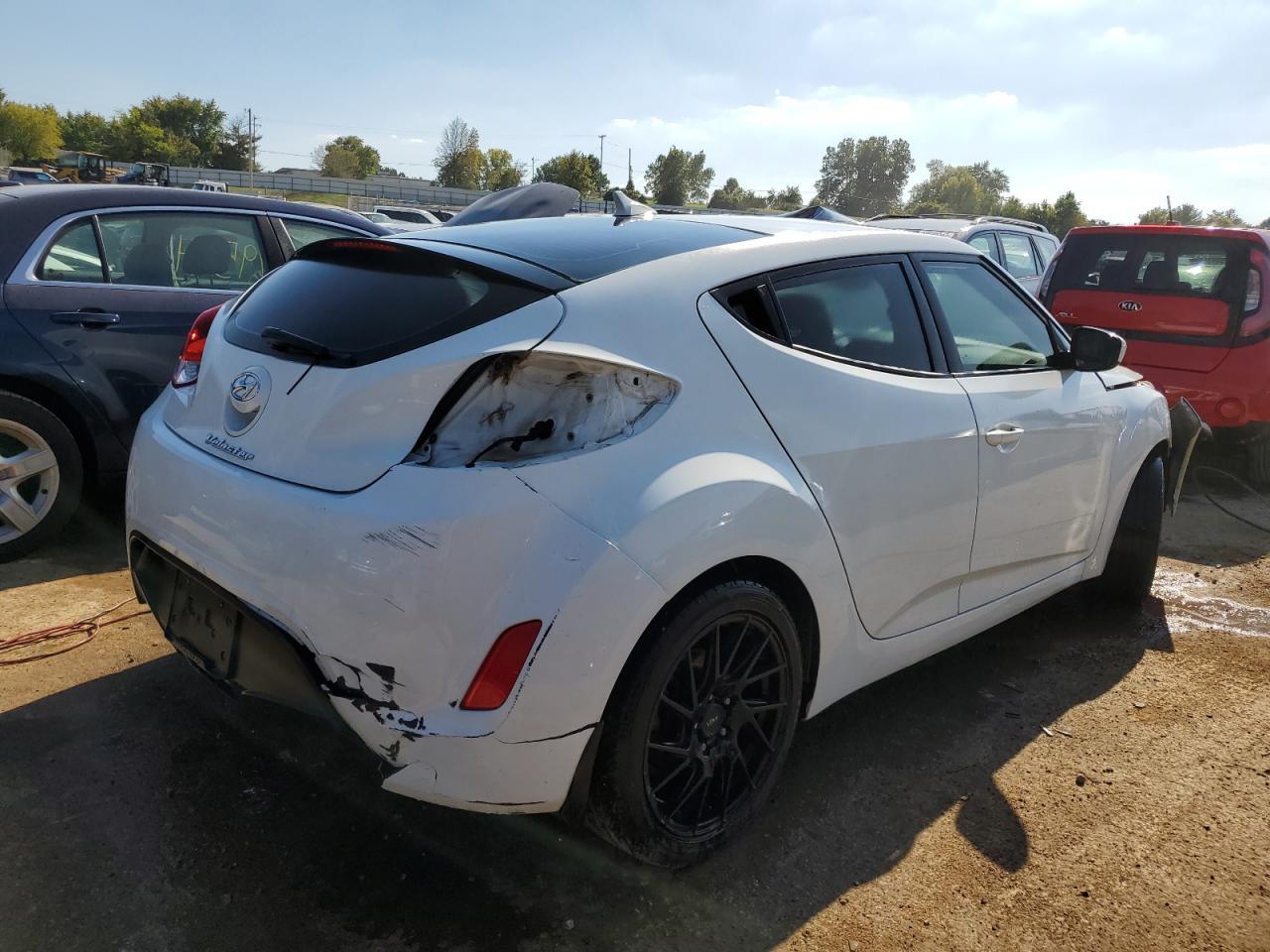 2013 HYUNDAI VELOSTER - Фото 3