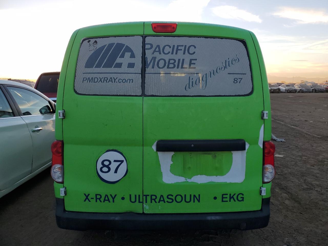 2015 NISSAN NV200 2.5S - Image 6