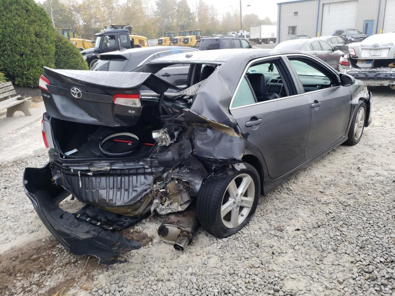 2012 TOYOTA CAMRY BASE - Image 3