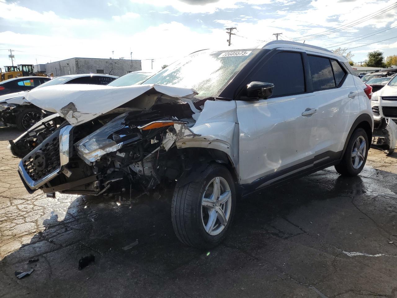 2019 NISSAN KICKS S car image