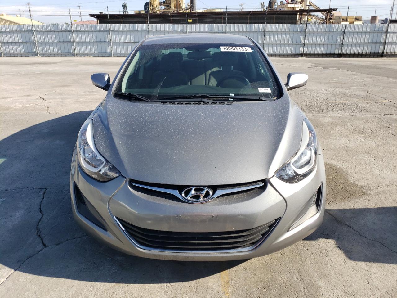 2015 HYUNDAI ELANTRA SE - Image 5