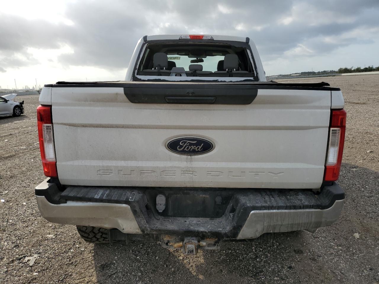 2017 FORD F250 SUPER - Image 6