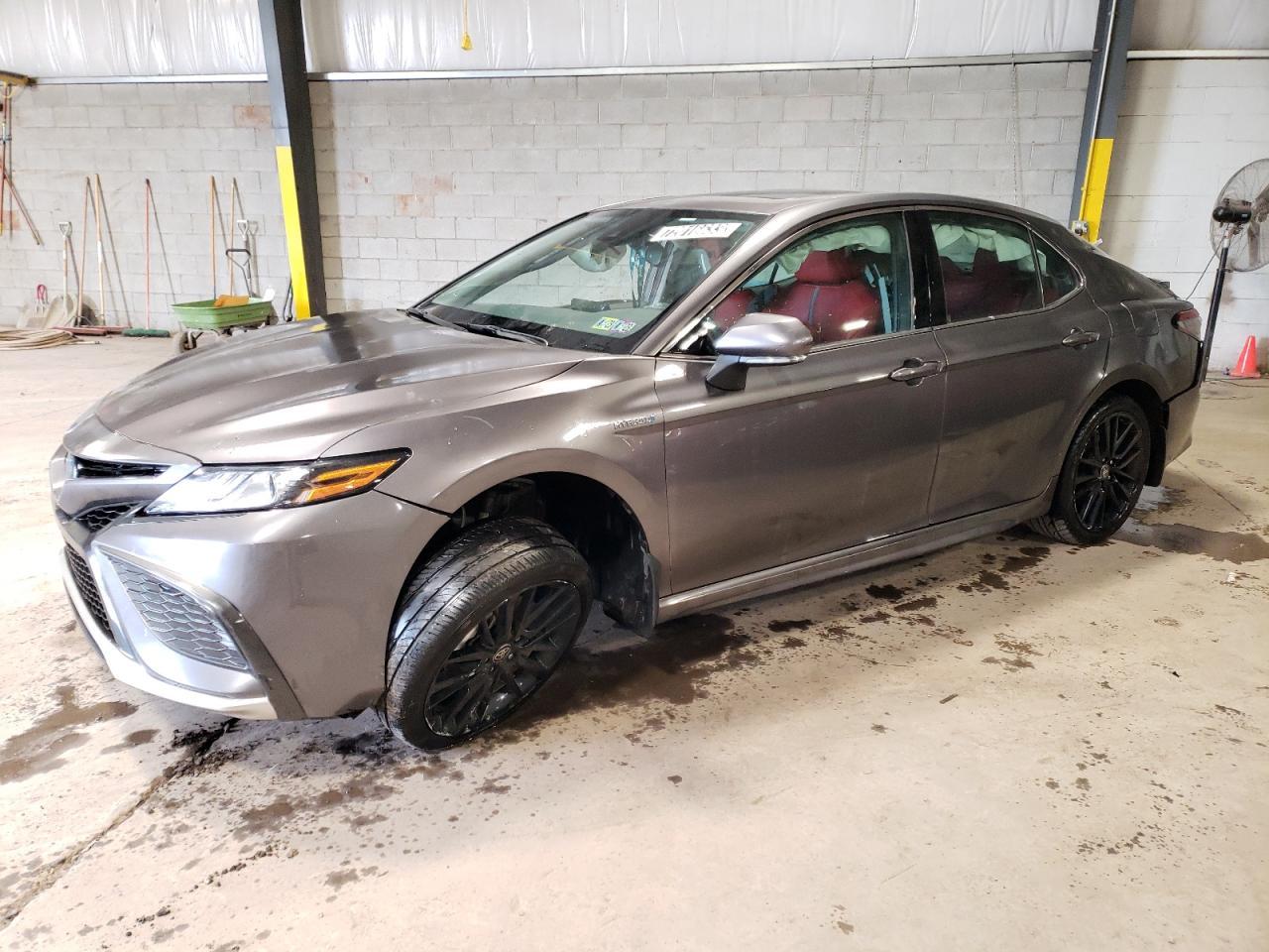 2021 TOYOTA CAMRY XSE