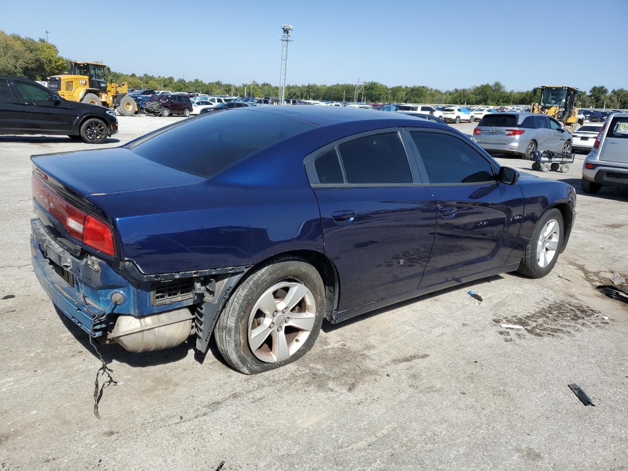 2014 DODGE CHARGER SE - Фото 3