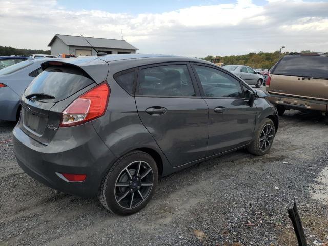 2019 Ford Fiesta Se - Image 3