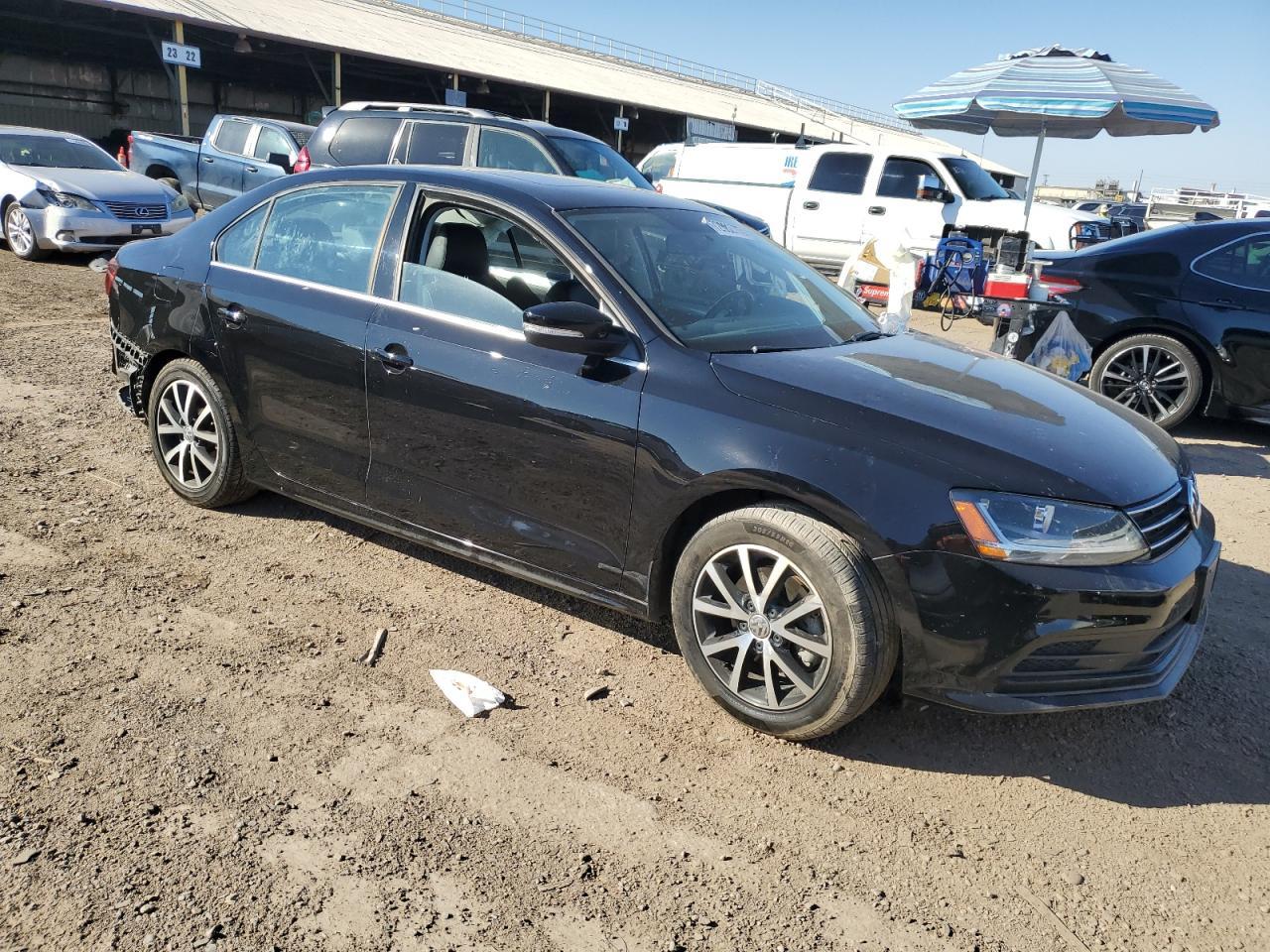2017 VOLKSWAGEN JETTA SE - Image 4