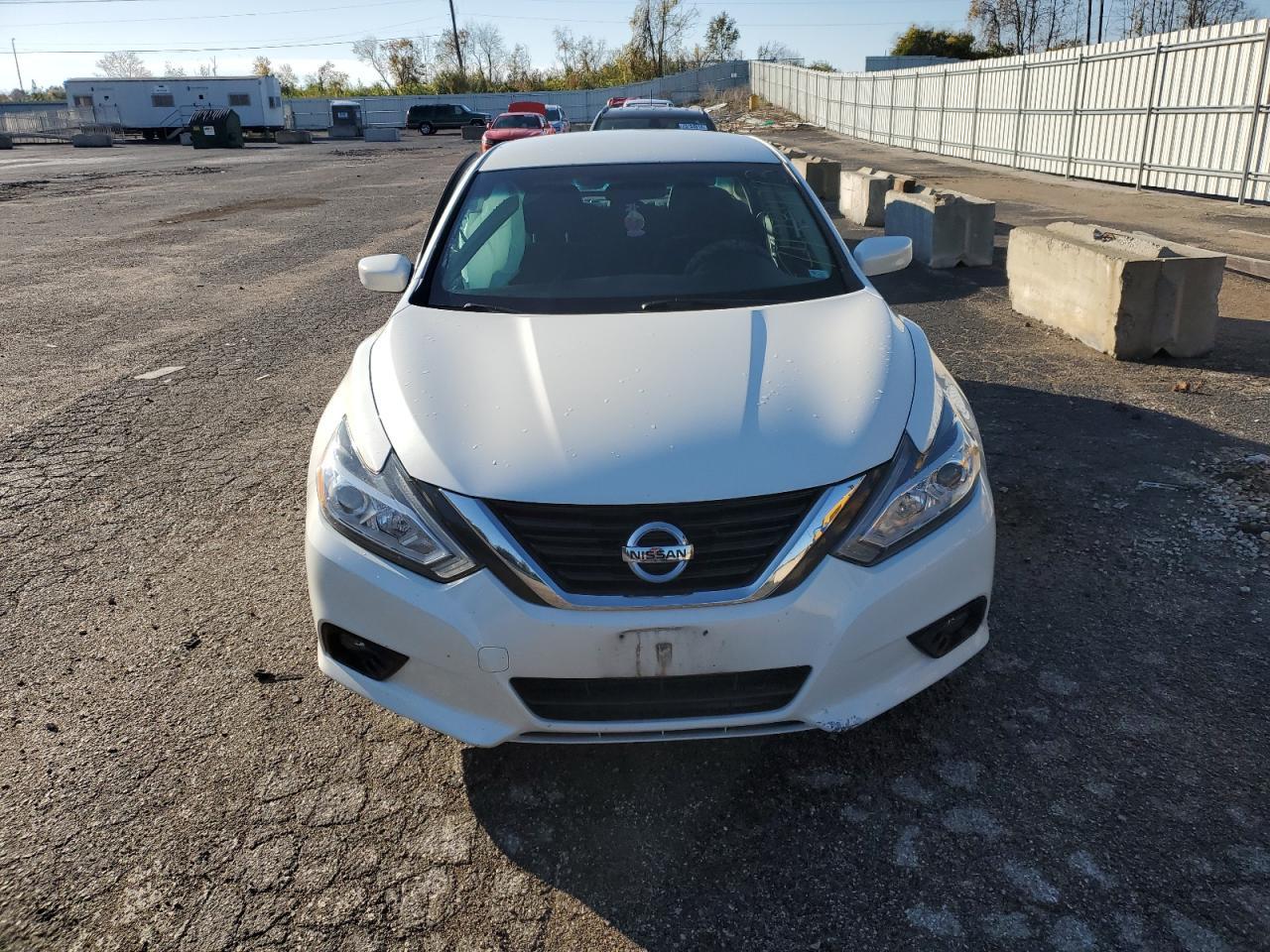 2017 NISSAN ALTIMA 2.5 - Фото 5
