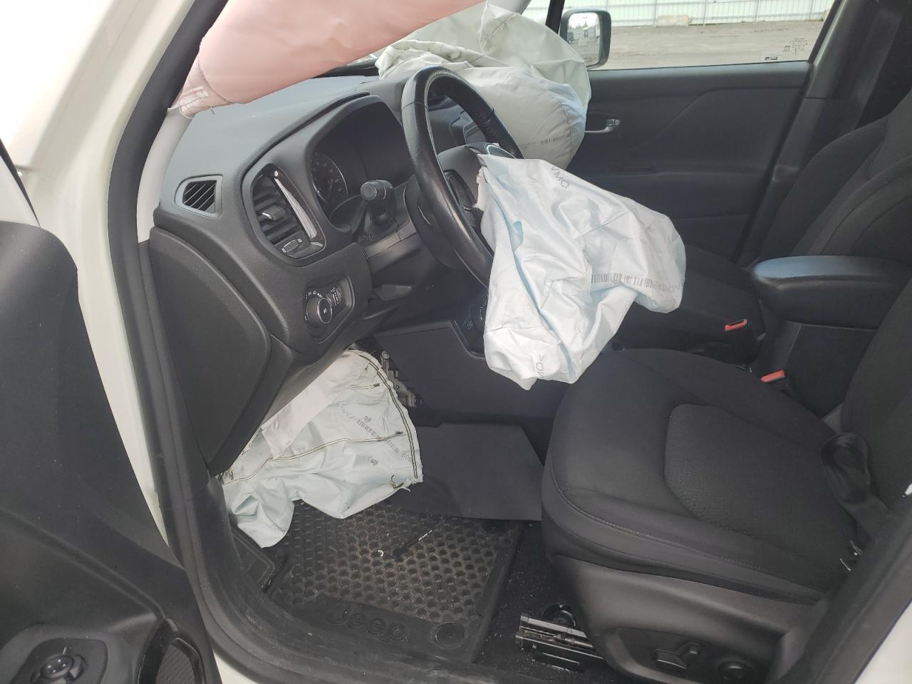 2018 JEEP RENEGADE L - Image 7