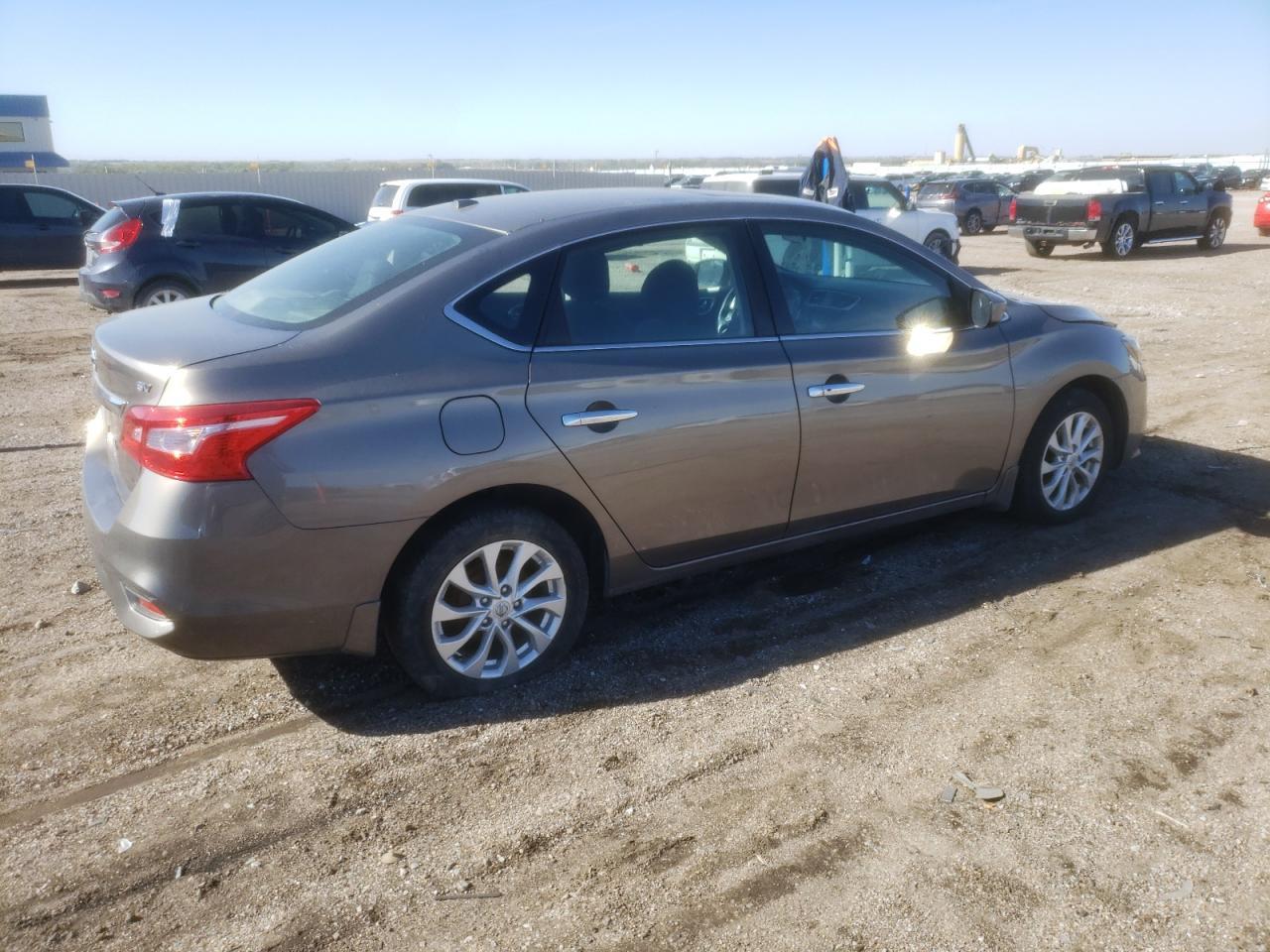 2017 NISSAN SENTRA S - Фото 3