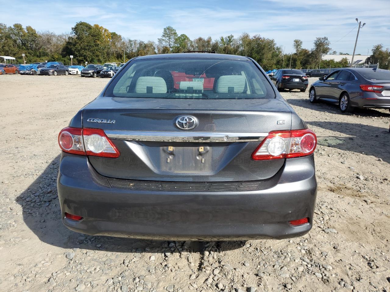2013 TOYOTA COROLLA BA - Фото 6