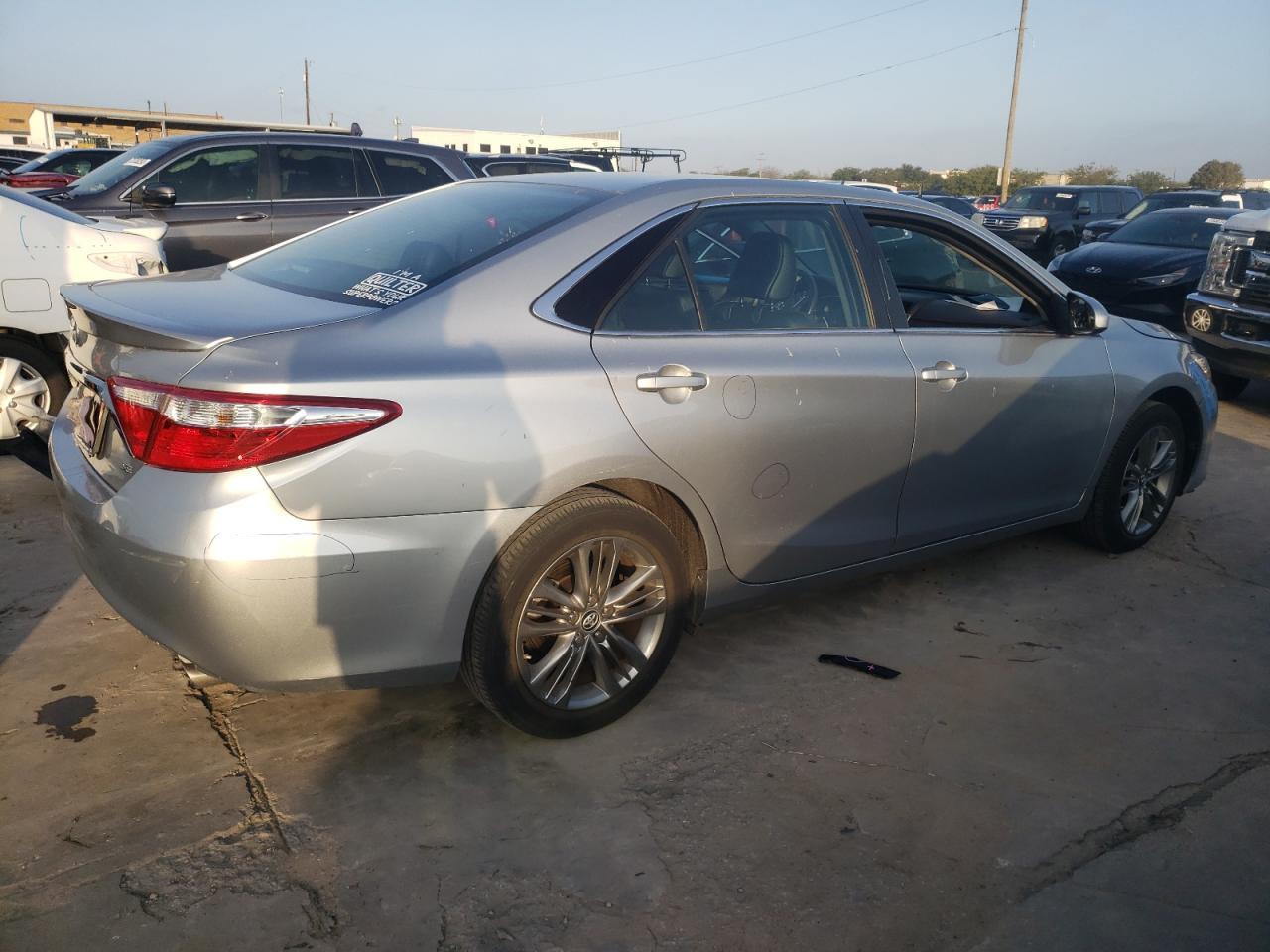 2016 TOYOTA CAMRY LE - Image 3