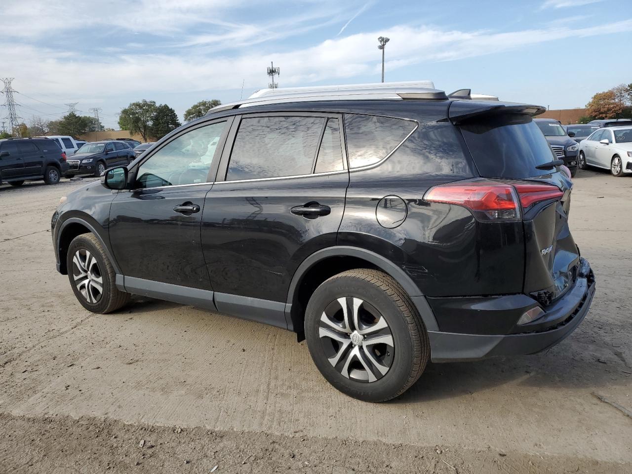 2016 TOYOTA RAV4 LE - Image 2