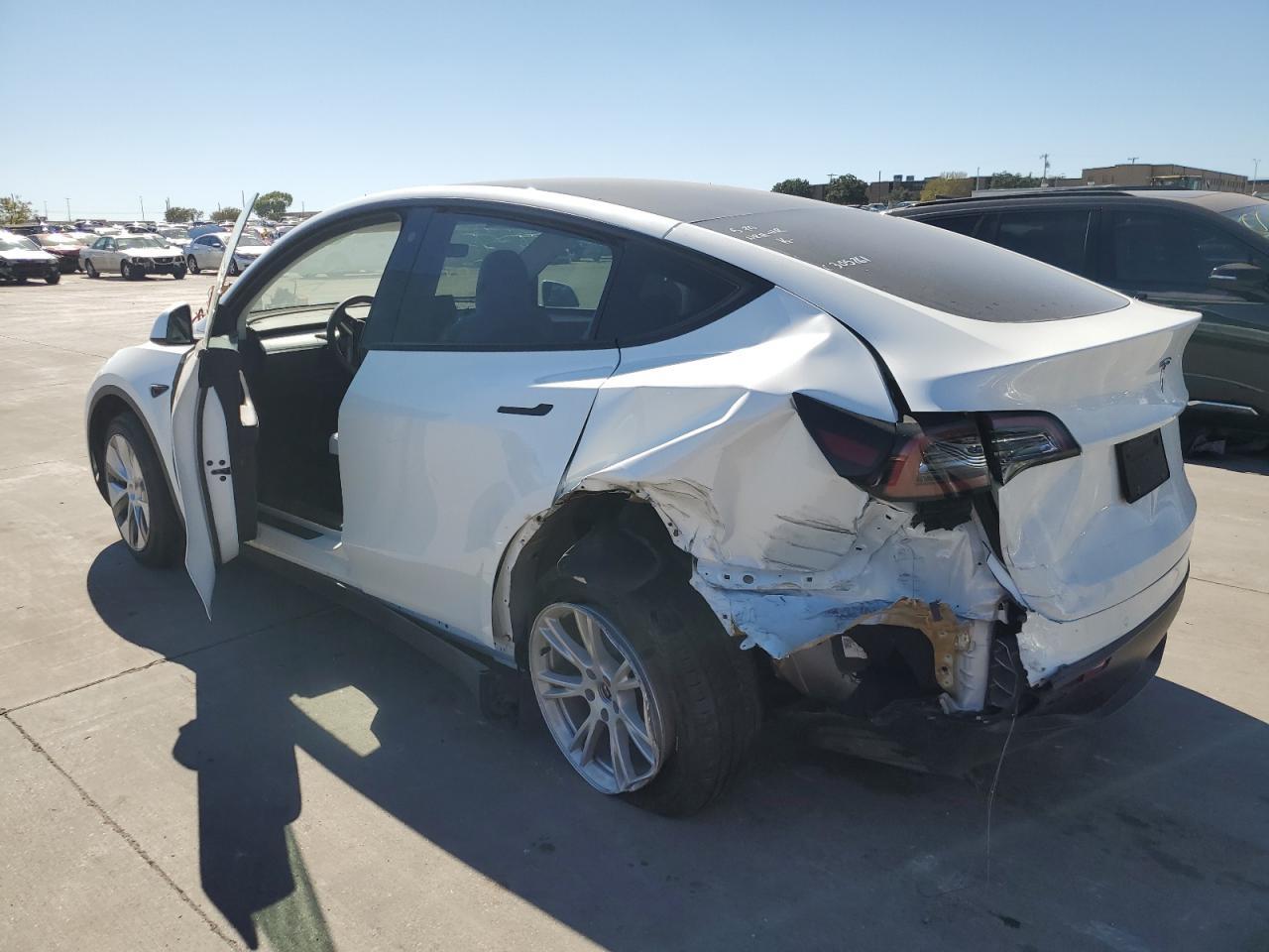 2022 TESLA MODEL Y - Image 2