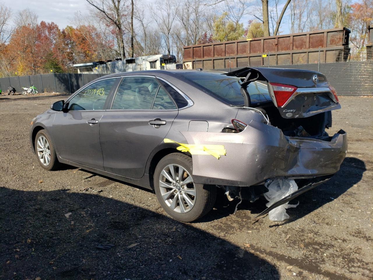 2015 TOYOTA CAMRY LE - Фото 2