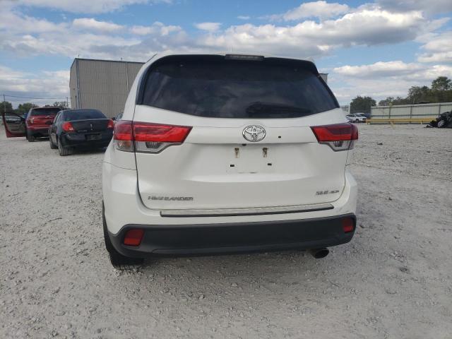 2018 Toyota Highlander Se - Фото 6