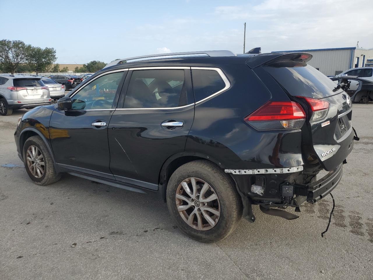 2017 NISSAN ROGUE S - Image 2
