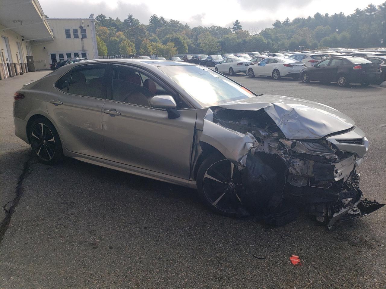 2018 TOYOTA CAMRY XSE - Image 4