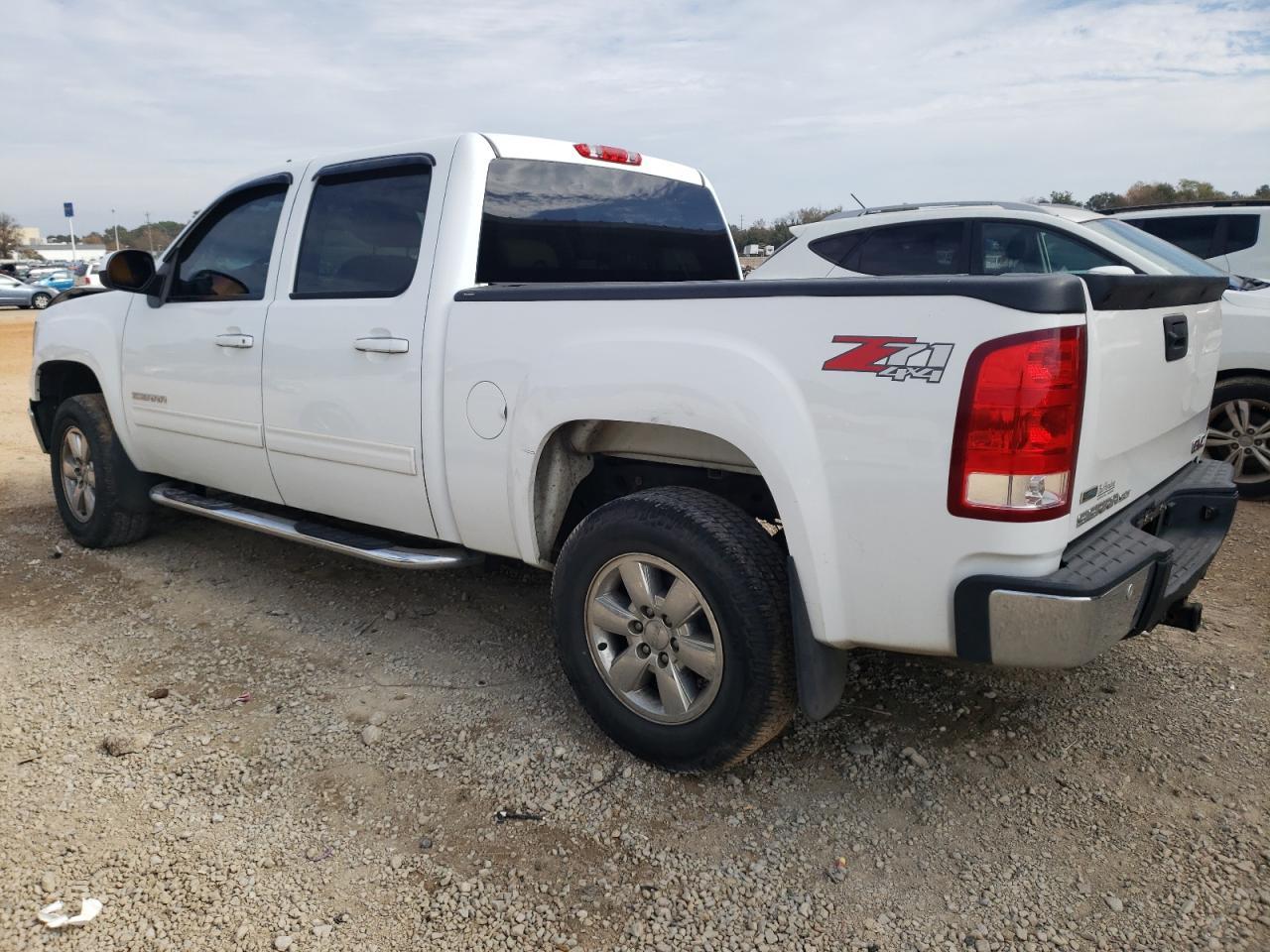 2011 GMC SIERRA K15 - Image 2