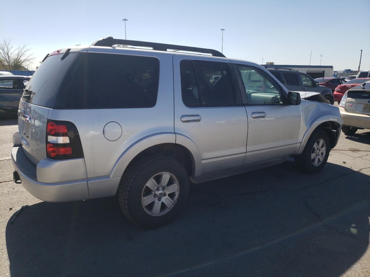 2010 FORD EXPLORER X - Фото 3
