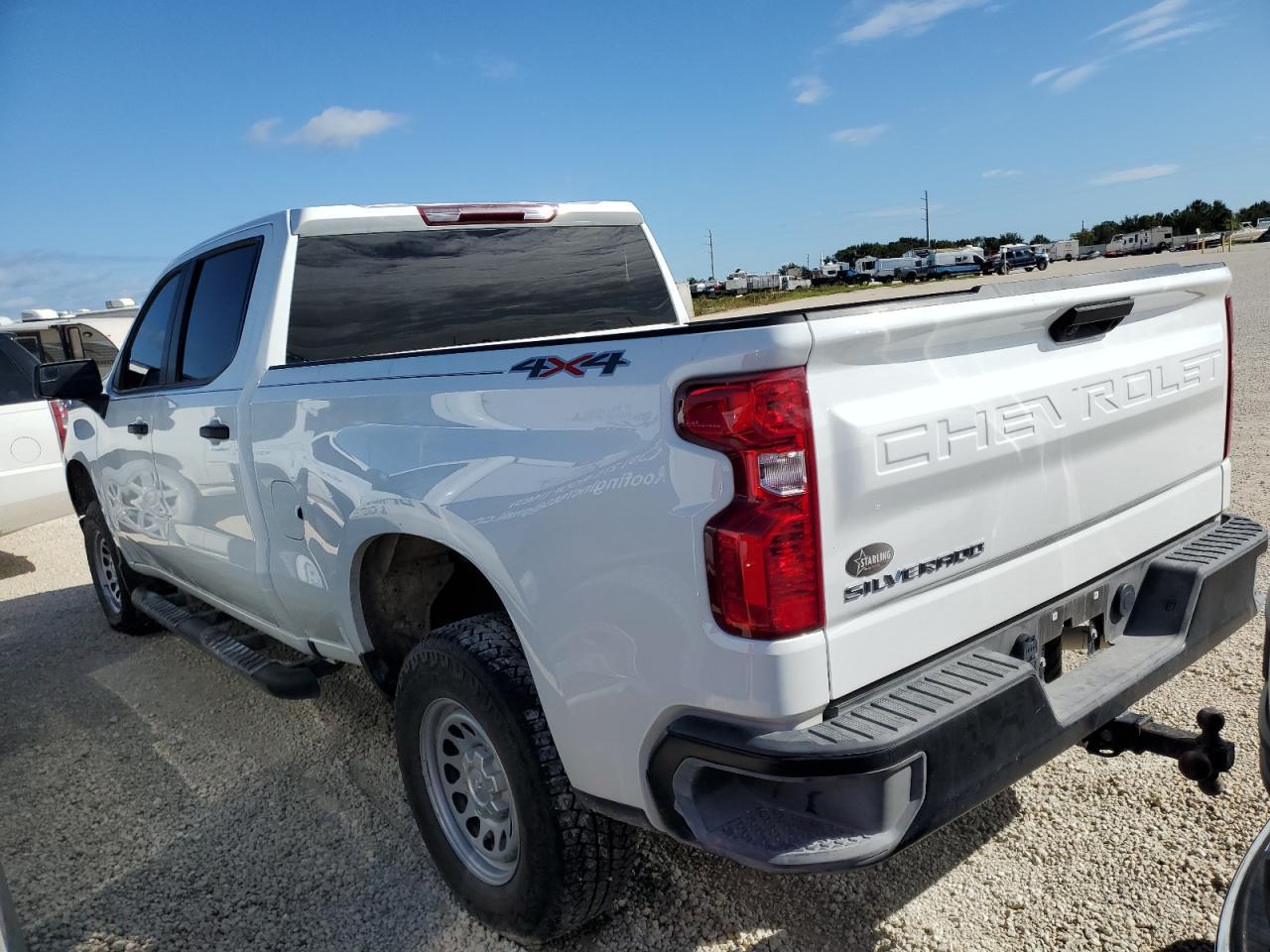 2023 CHEVROLET SILVERADO - Фото 2