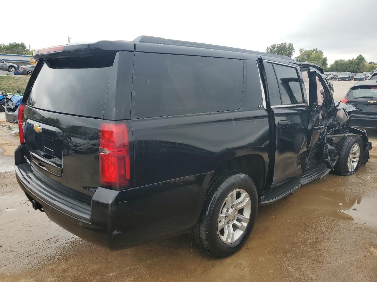 2017 CHEVROLET SUBURBAN K - Фото 3