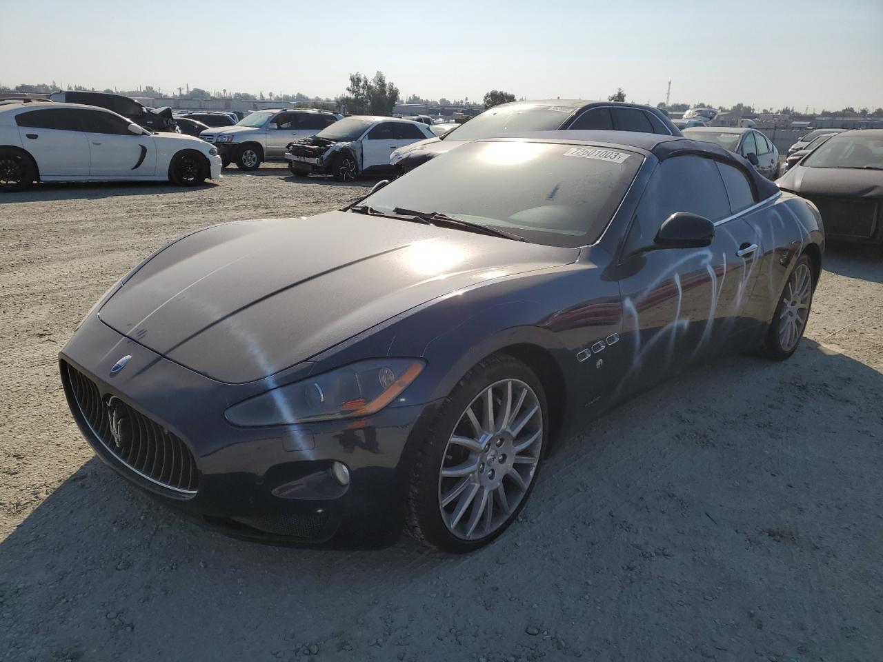 2011 MASERATI GRANTURISM car image