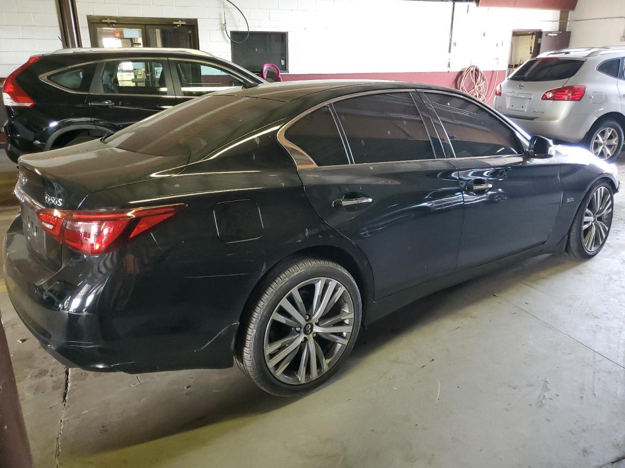 2018 INFINITI Q50 LUXE - Фото 3
