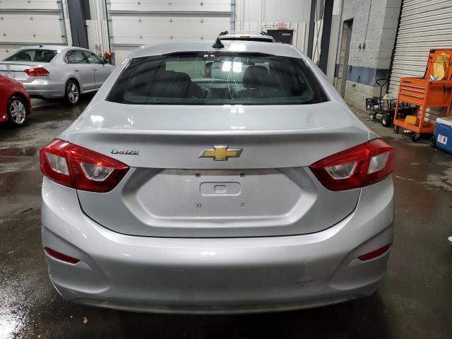 2017 Chevrolet Cruze Ls - Фото 6