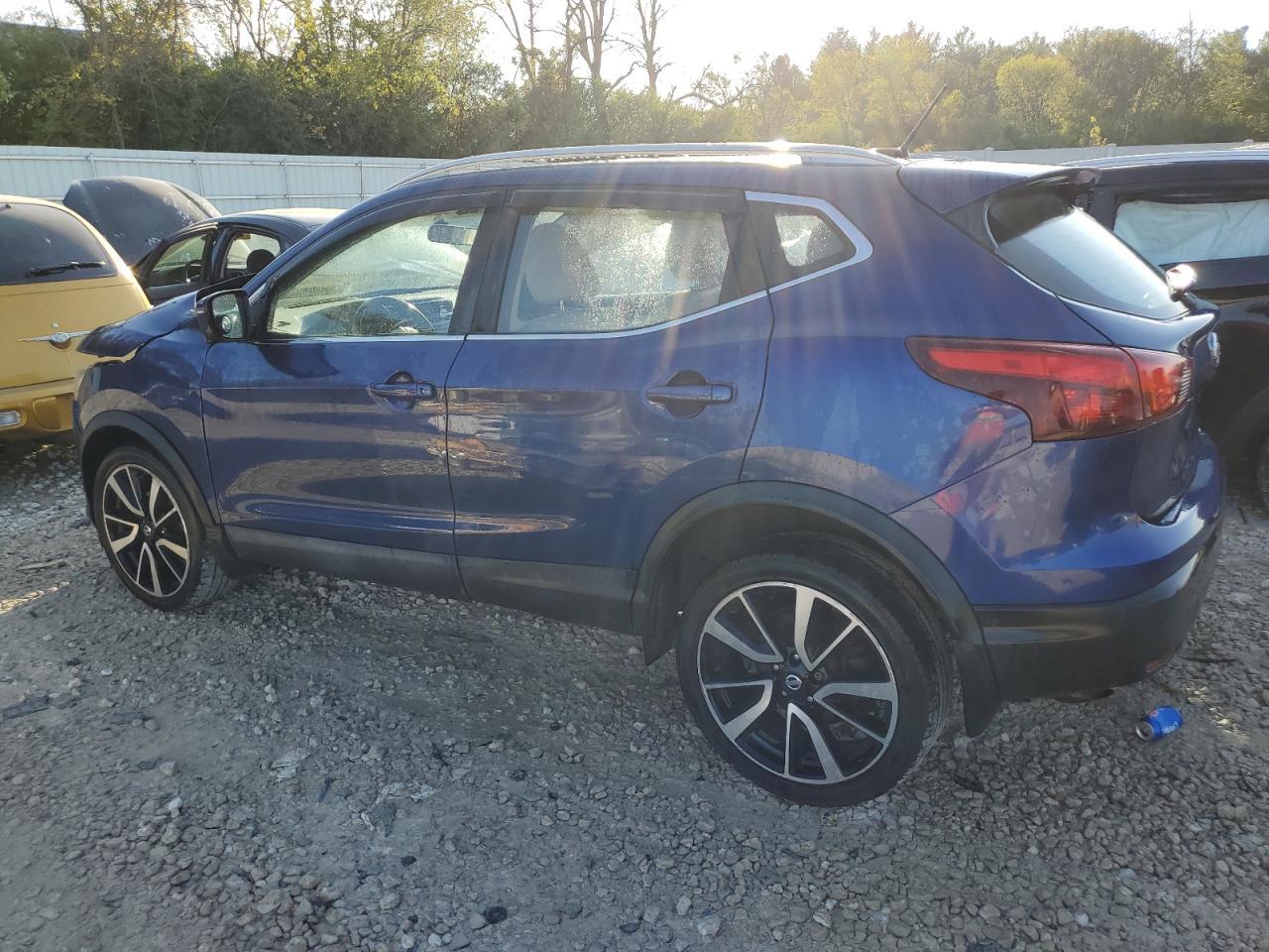 2017 NISSAN ROGUE SPT - Image 2