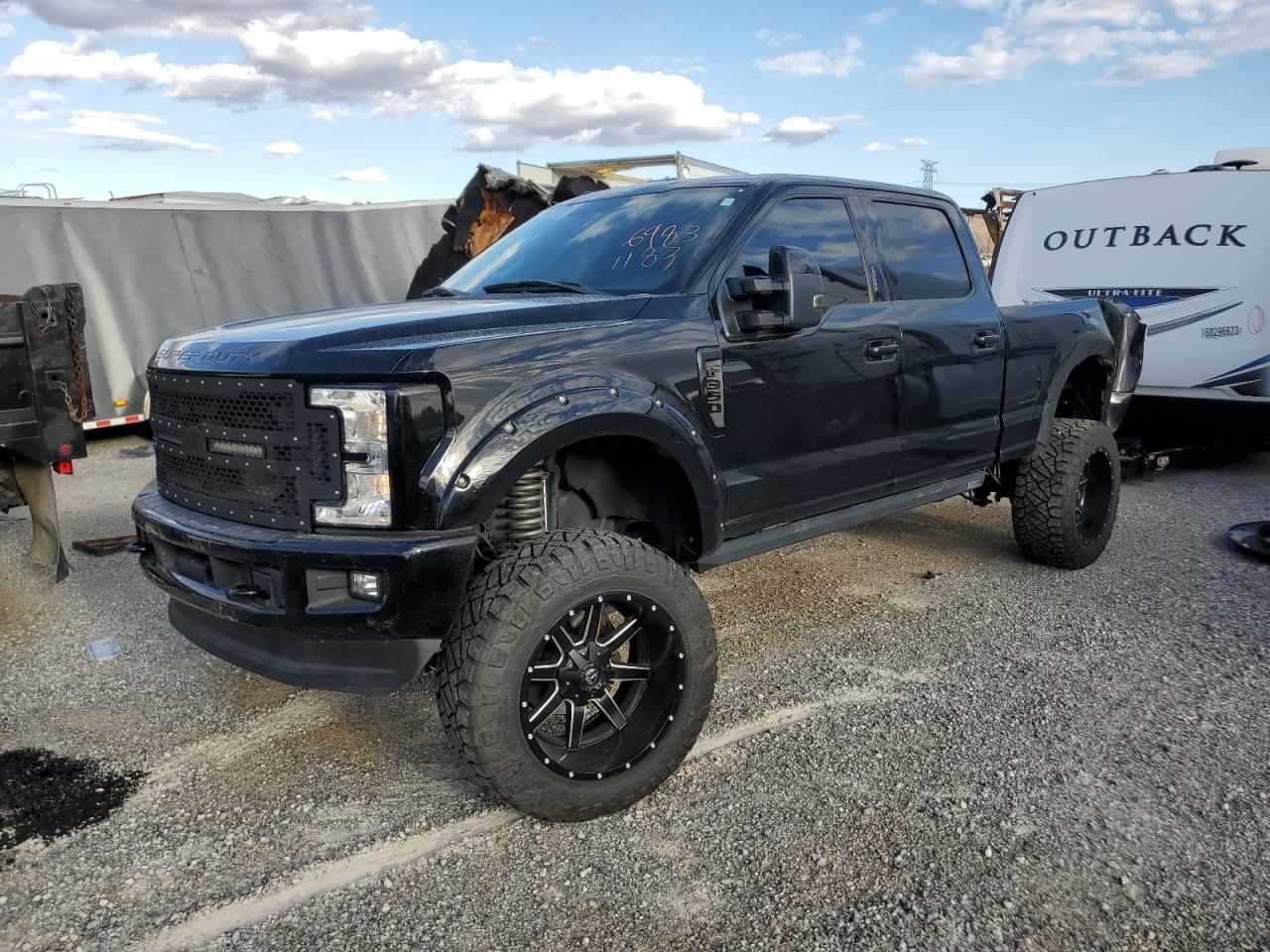 2017 FORD F350 SUPER