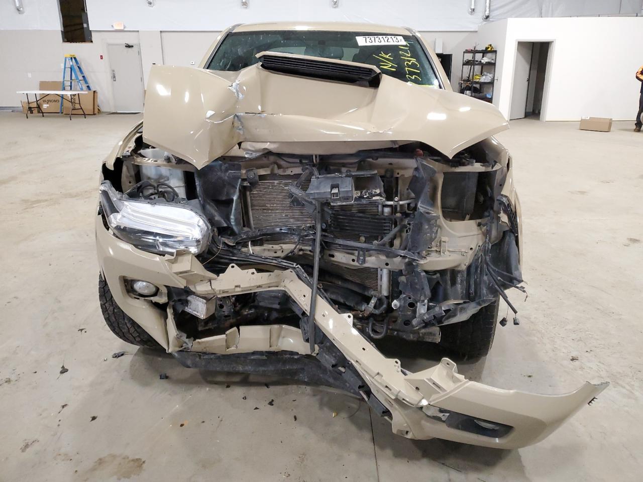 2017 TOYOTA TACOMA DOU - Фото 5