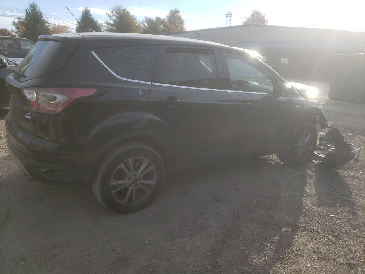 2017 FORD ESCAPE SE - Фото 3
