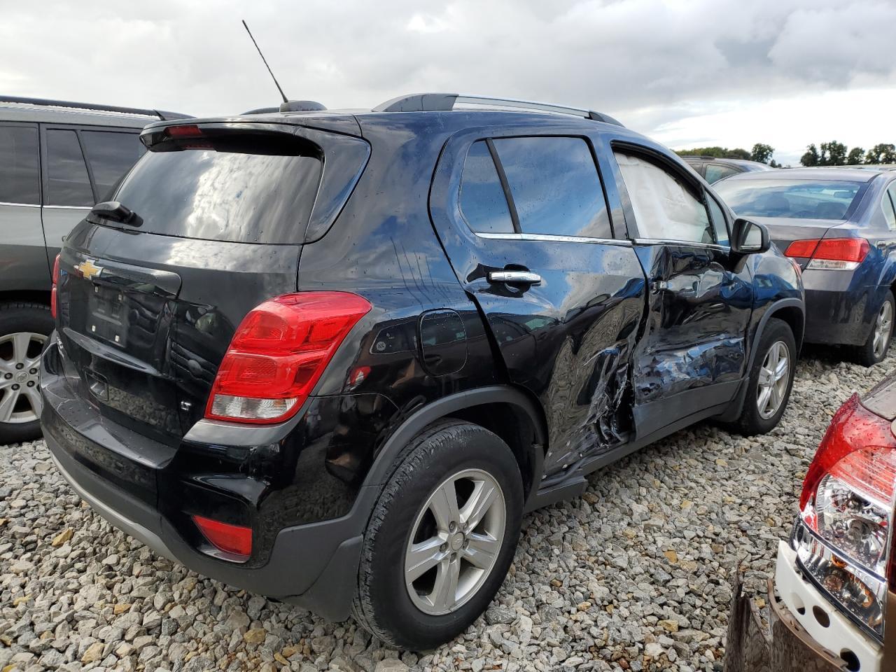 2018 CHEVROLET TRAX 1LT - Фото 3